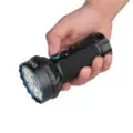 Olight Marauder Mini – kompakte Suchscheinwerfer-Lampe 7.000 Lumen (5)